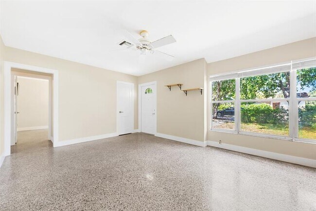 Foto del edificio - 1500 NW 3rd Ave