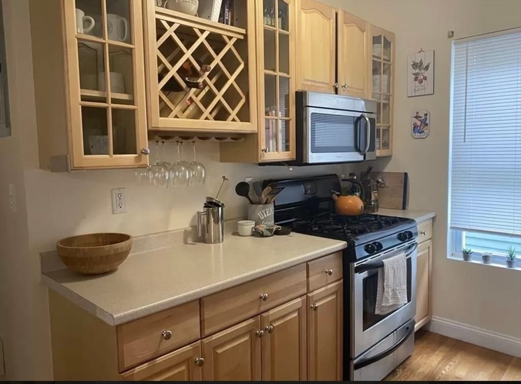 Primary Photo - 66 Brookside Ave