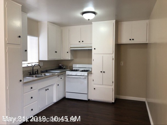 Foto del edificio - 16921-16925 Yukon Ave