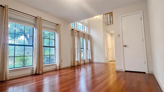 Building Photo - 6606 Cliffwood Ct