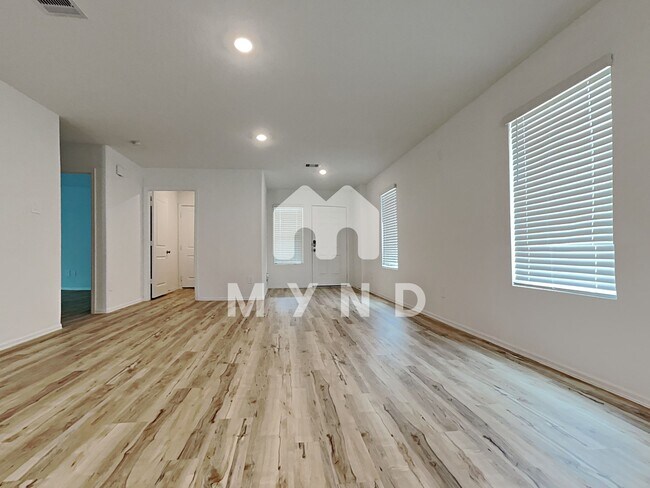 Foto del edificio - 18754 Mercer Falls Dr