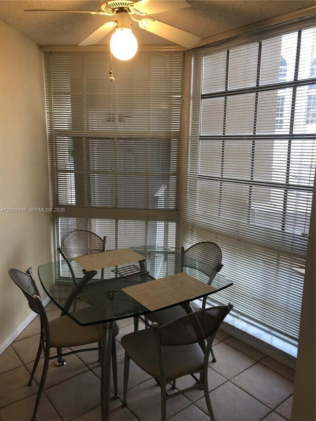 Foto del edificio - 1280 S Alhambra Cir