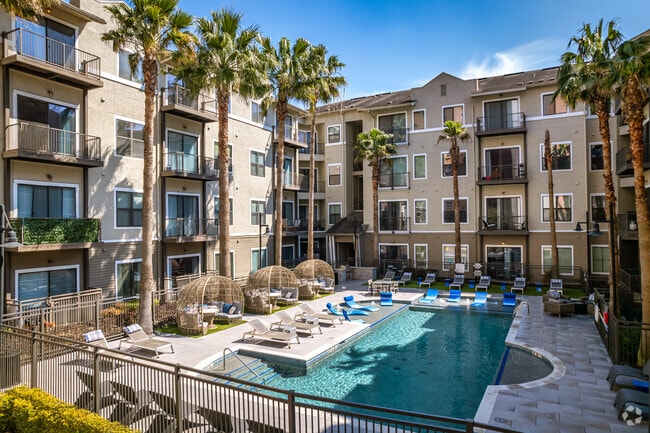 Building Photo - Hermann Park Lofts