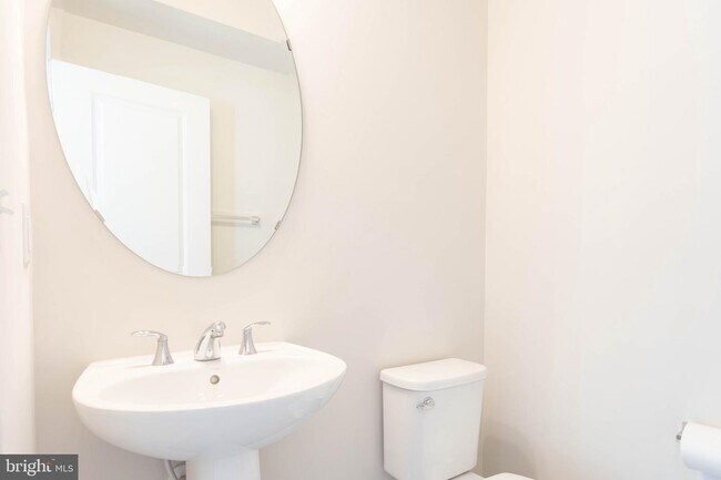 Foto del edificio - 5608 Hyattsville Dr