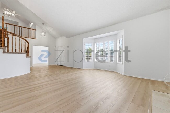 Foto del edificio - 6863 De Grazia Rd