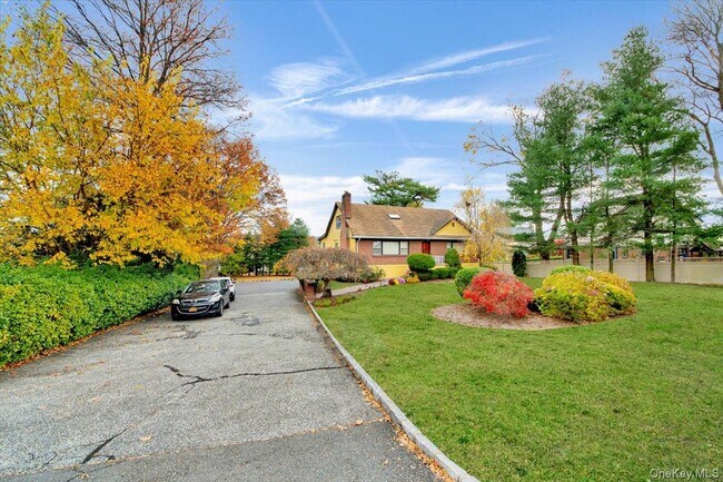 Foto del edificio - 169 Old Mamaroneck Rd