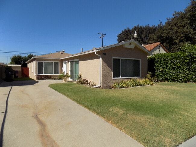 Foto del edificio - Large 4BD-2BA House in North Long Beach fo...