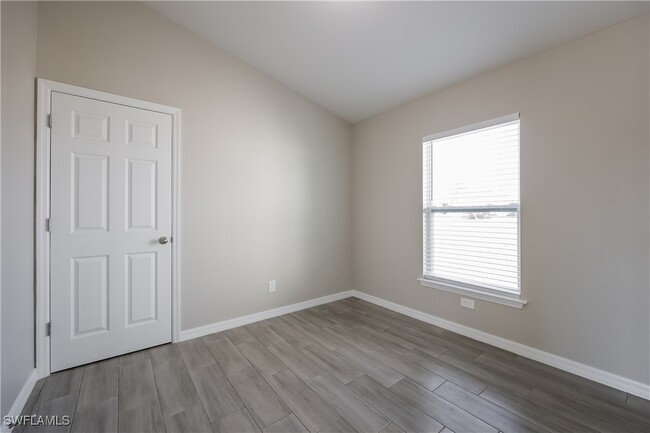 Foto del edificio - 4101 25th St SW