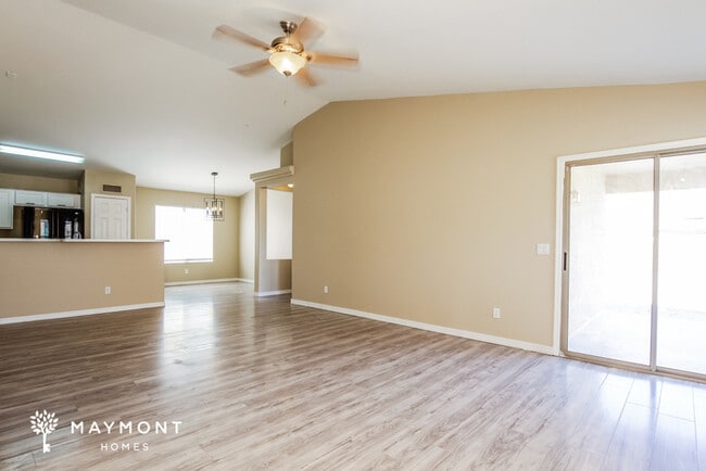 Building Photo - 2149 N Santiana Pl
