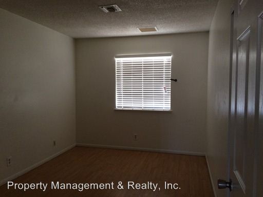 Building Photo - 217 Oakford St