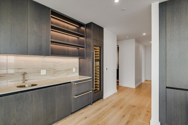Foto del edificio - 610 Davis St