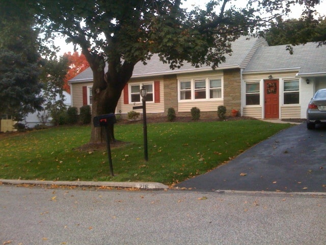 Primary Photo - 216 Tyler Rd