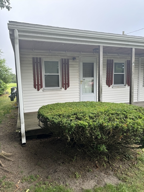 Primary Photo - 2667 Cranberry Hwy
