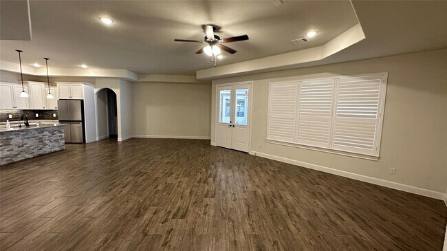 Building Photo - 12121 Creekside Villas Ct