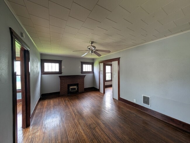 Building Photo - 188 Englewood Ave