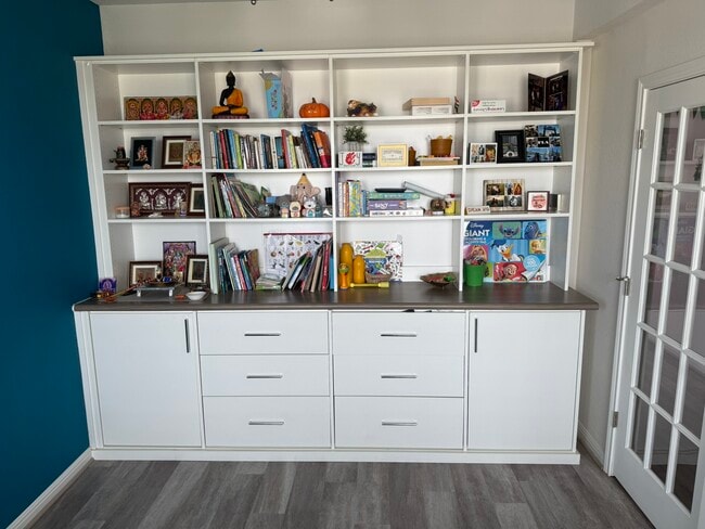 Building Photo - 6017 Teodoro Bnd