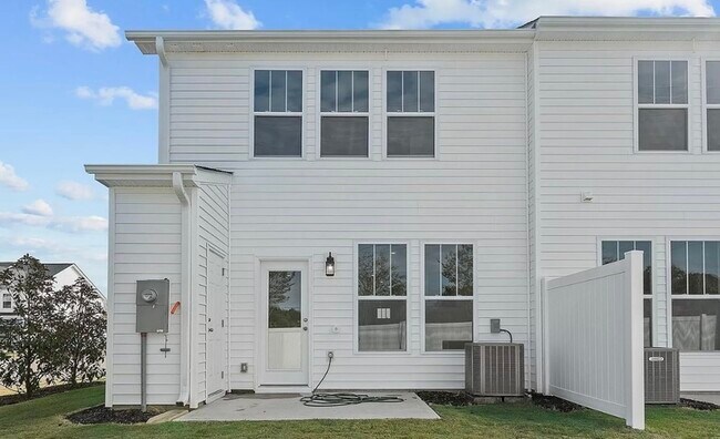 Building Photo - 100 Marston Ln