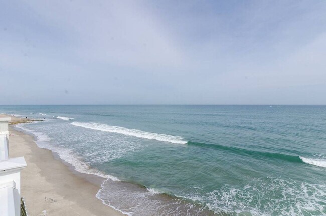 Foto del edificio - 1437 Fort Fisher Blvd S