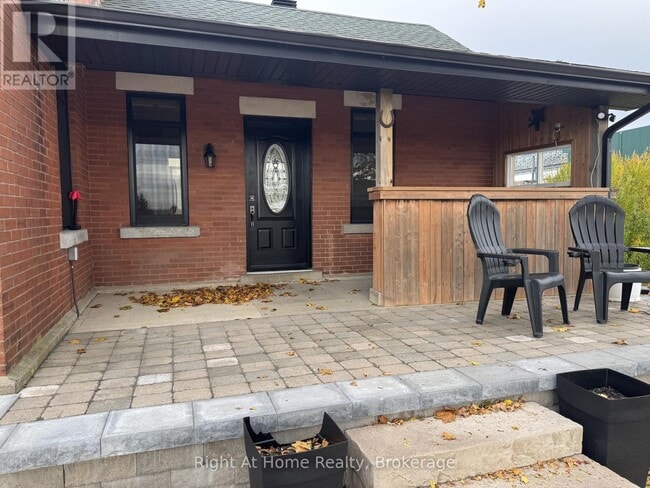 Building Photo - 12 Erinville Dr