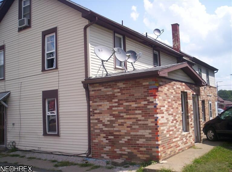 Foto del edificio - 225 1st Dr NE