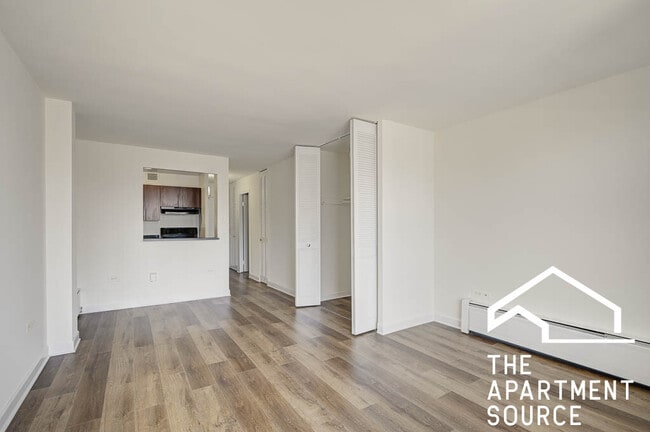 Foto del edificio - 441 W Oakdale Ave