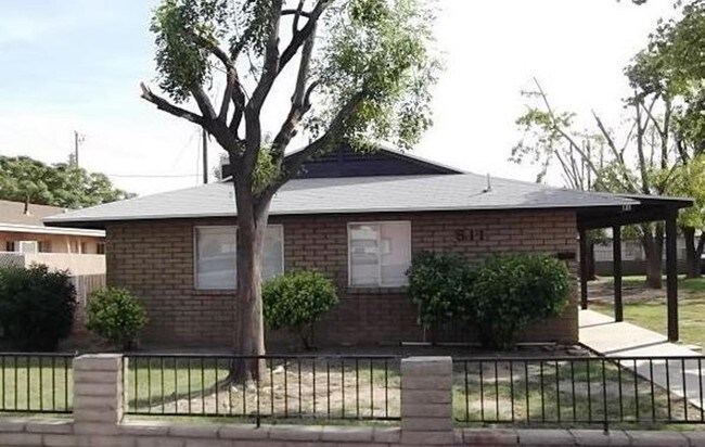 Building Photo - Well Stabilized 4 plex really good condition