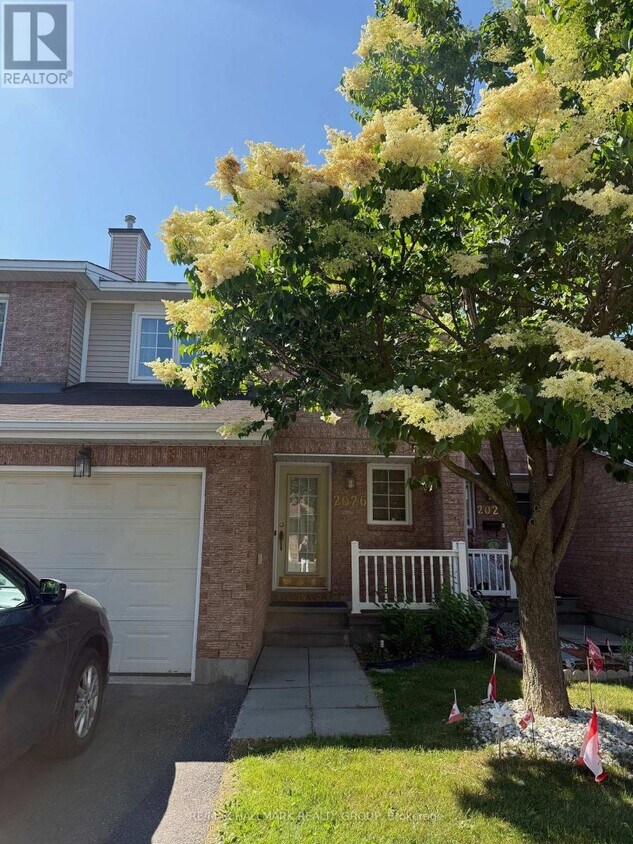 Photo principale - 2026 Summerfields Crescent