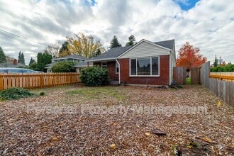 Building Photo - 8006 NW 9th Ave