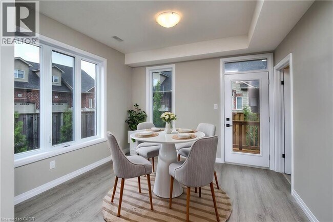 Building Photo - 689 Myers Rd