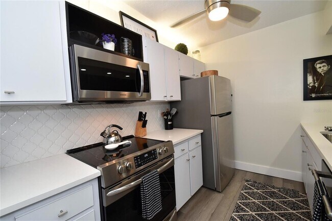 Foto del edificio - 1716 Glenhouse Dr