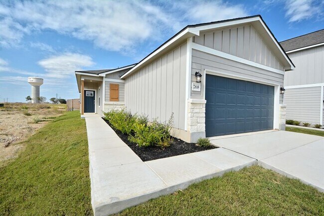 Building Photo - 768 Langston Ln