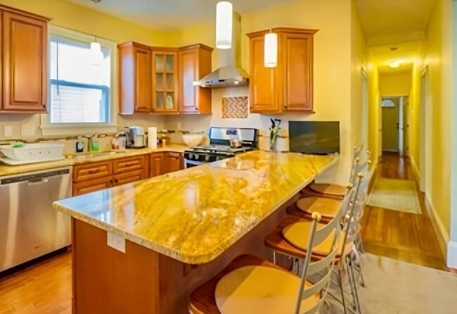 Building Photo - 25 Ralph Piteri Terrace