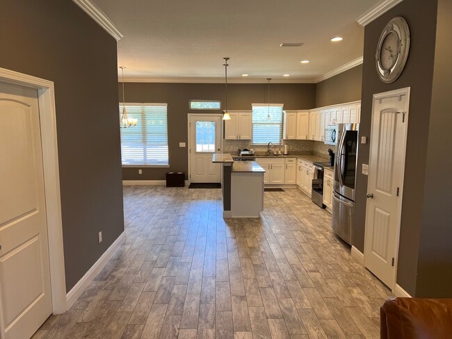 Building Photo - 8283 Calle Mio