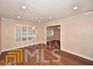 Building Photo - 4740 Springfield Dr