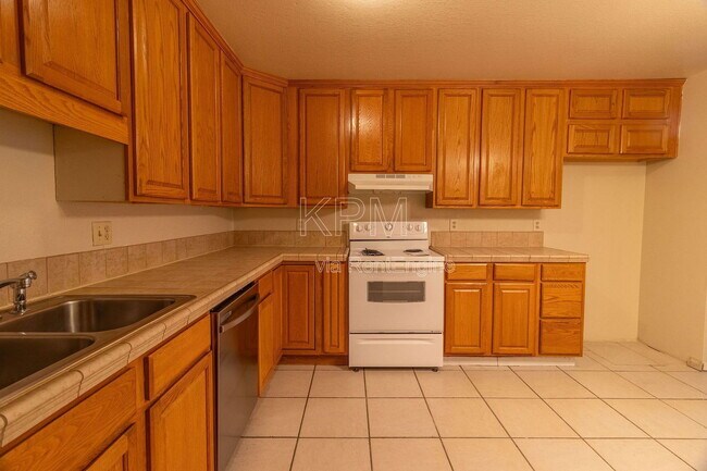 Foto del edificio - 2540 Banyan Dr