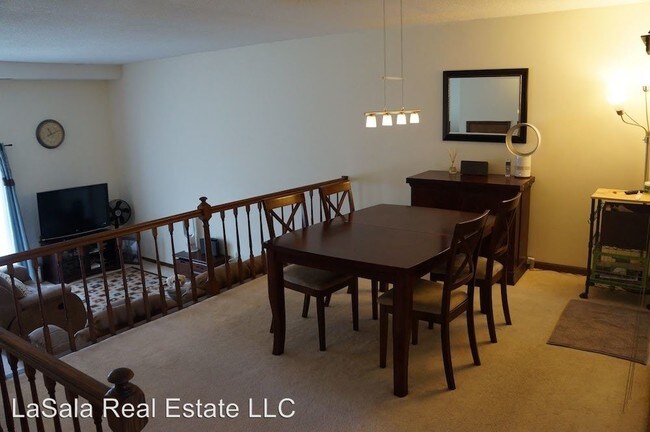 Foto del edificio - 289 Brittany Farms Rd