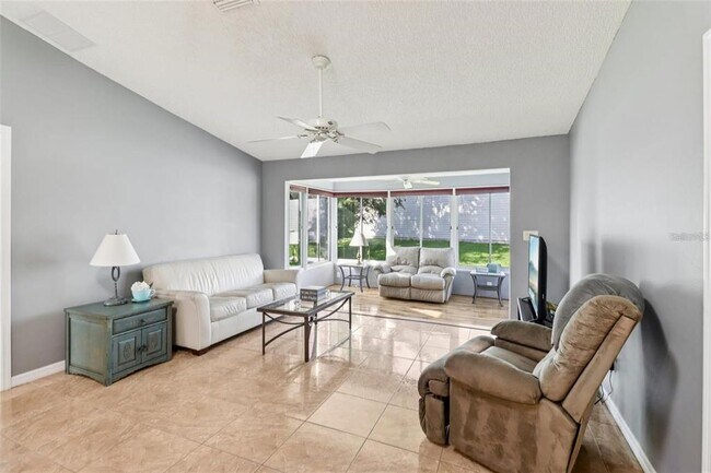 Foto del edificio - 8544 SE 177th Bartram Loop