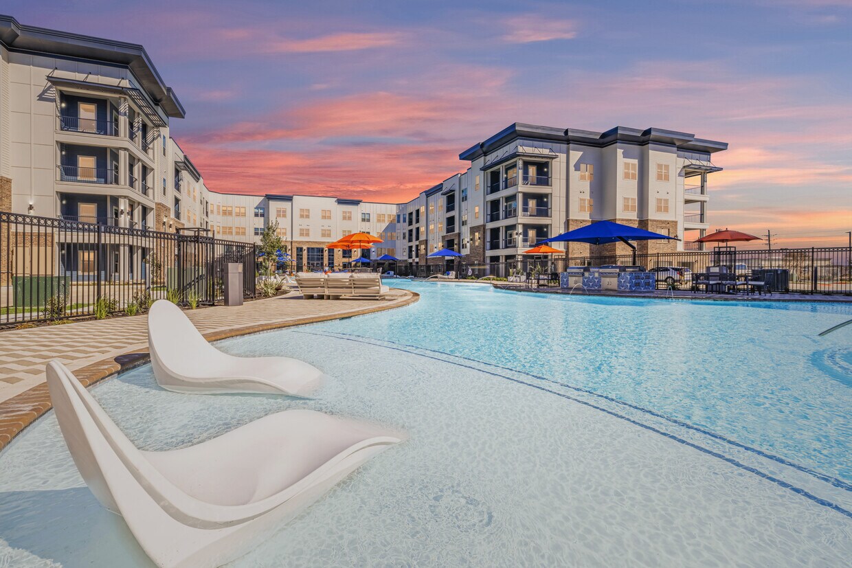 Botanic Luxury Living Apartments in Spring, TX