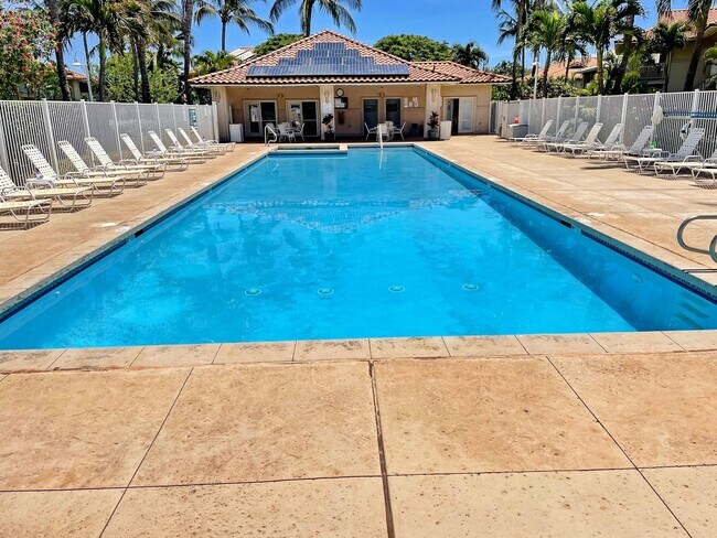 Foto del edificio - Beach Style 2 bed/2bath Luxury Condo - Finely Furnished - Steps from the Beach - Resort Amenities -