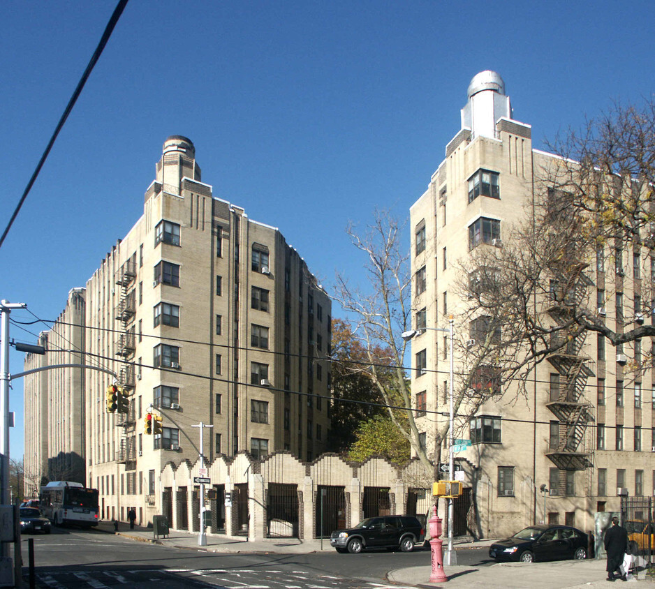 Foto del edificio - Noonan Plaza