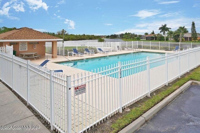 Building Photo - 1430 Talamore Ln