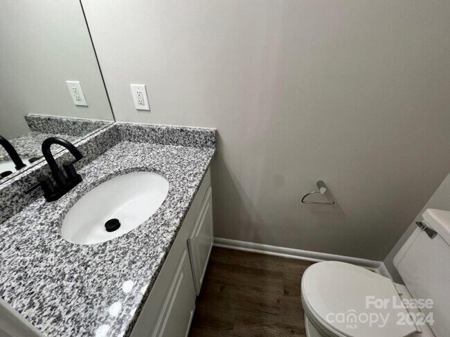 Building Photo - 3138 Heathstead Place