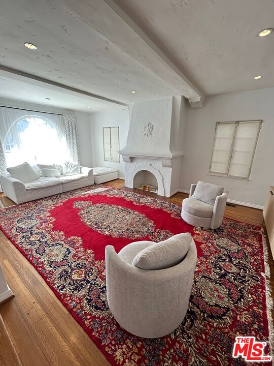 Foto del edificio - 8673 W Olympic Blvd