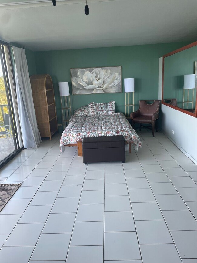 Foto del edificio - 2BD/2BA Beautiful & Spacious Condo Unit in...