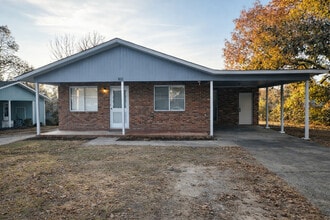 Building Photo - 109 Smith Ct