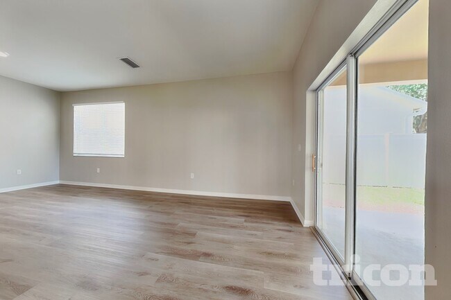 Foto del edificio - 34953 Meadow Reach Dr