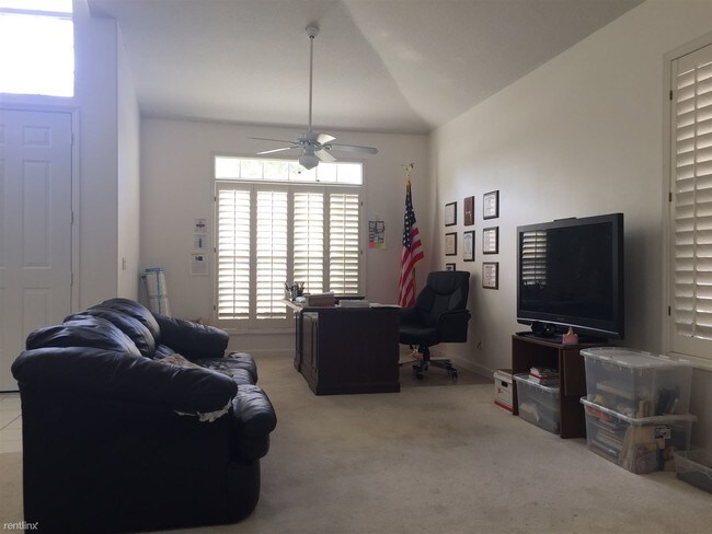 Foto del edificio - 7201 Black Bull Ln