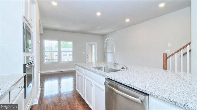 Building Photo - 9342 Sweet Bay Magnolia Ct