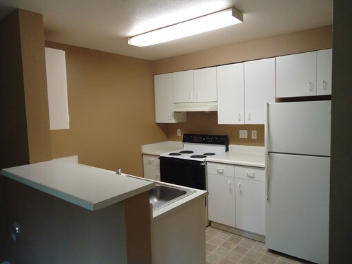 Building Photo - 3301 Valentine Ln SE