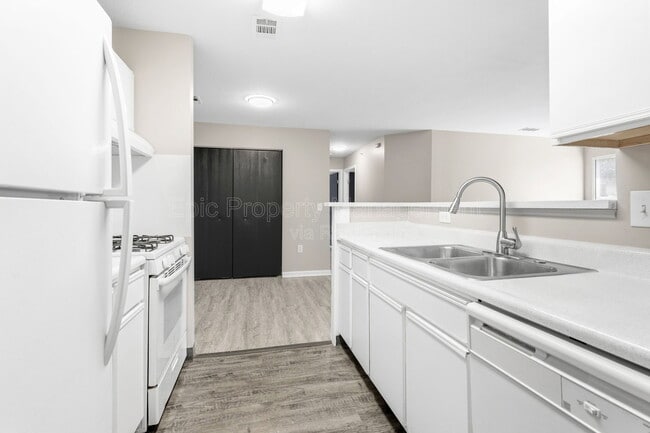 Photo - 9030 Charlotte Court Apartment